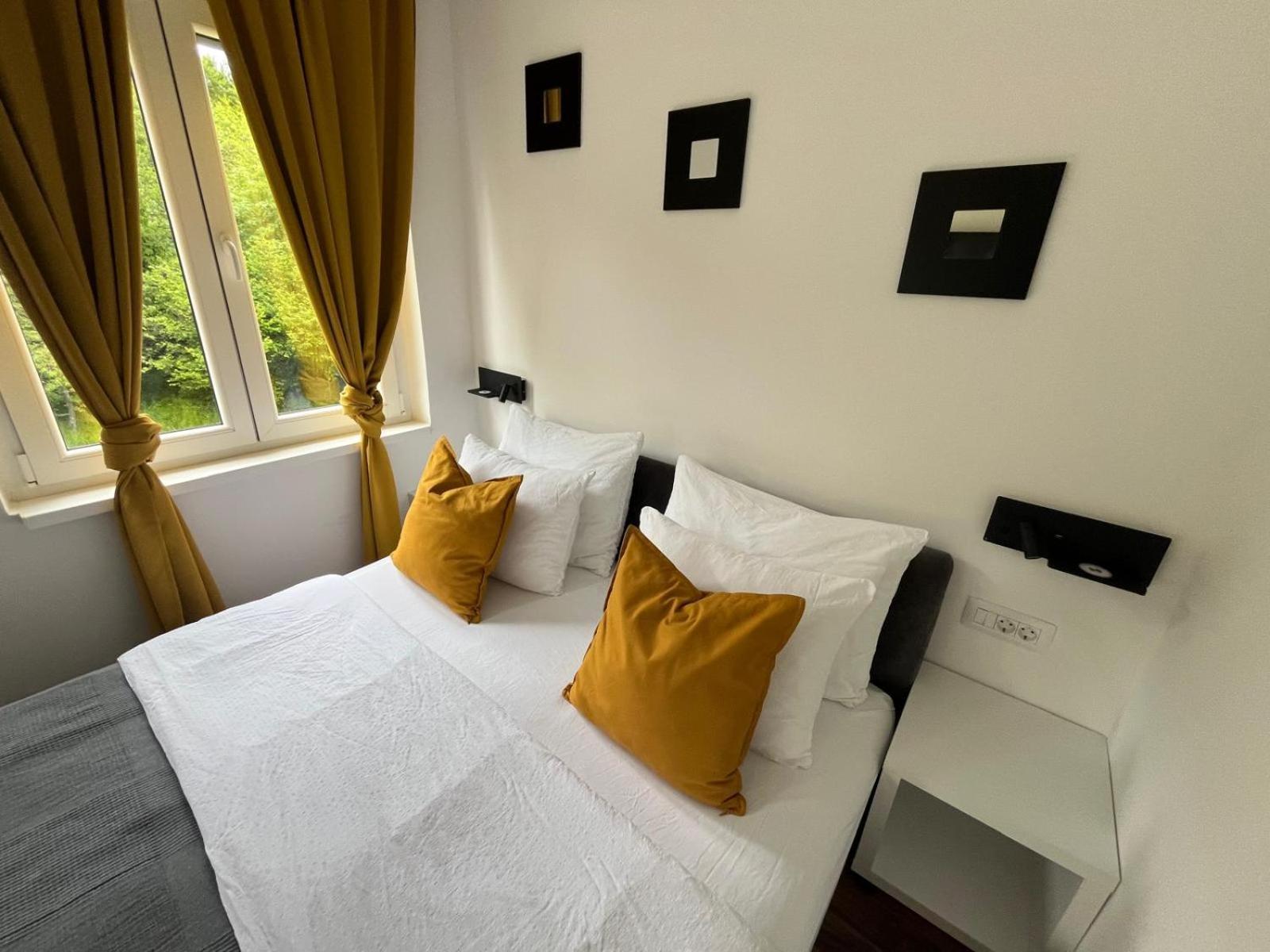 Eva Luxury Rooms & Apartments Plitvicka Jezera Luaran gambar